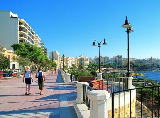 Modern Apartment In The Best Area Of Sliema Exteriér fotografie